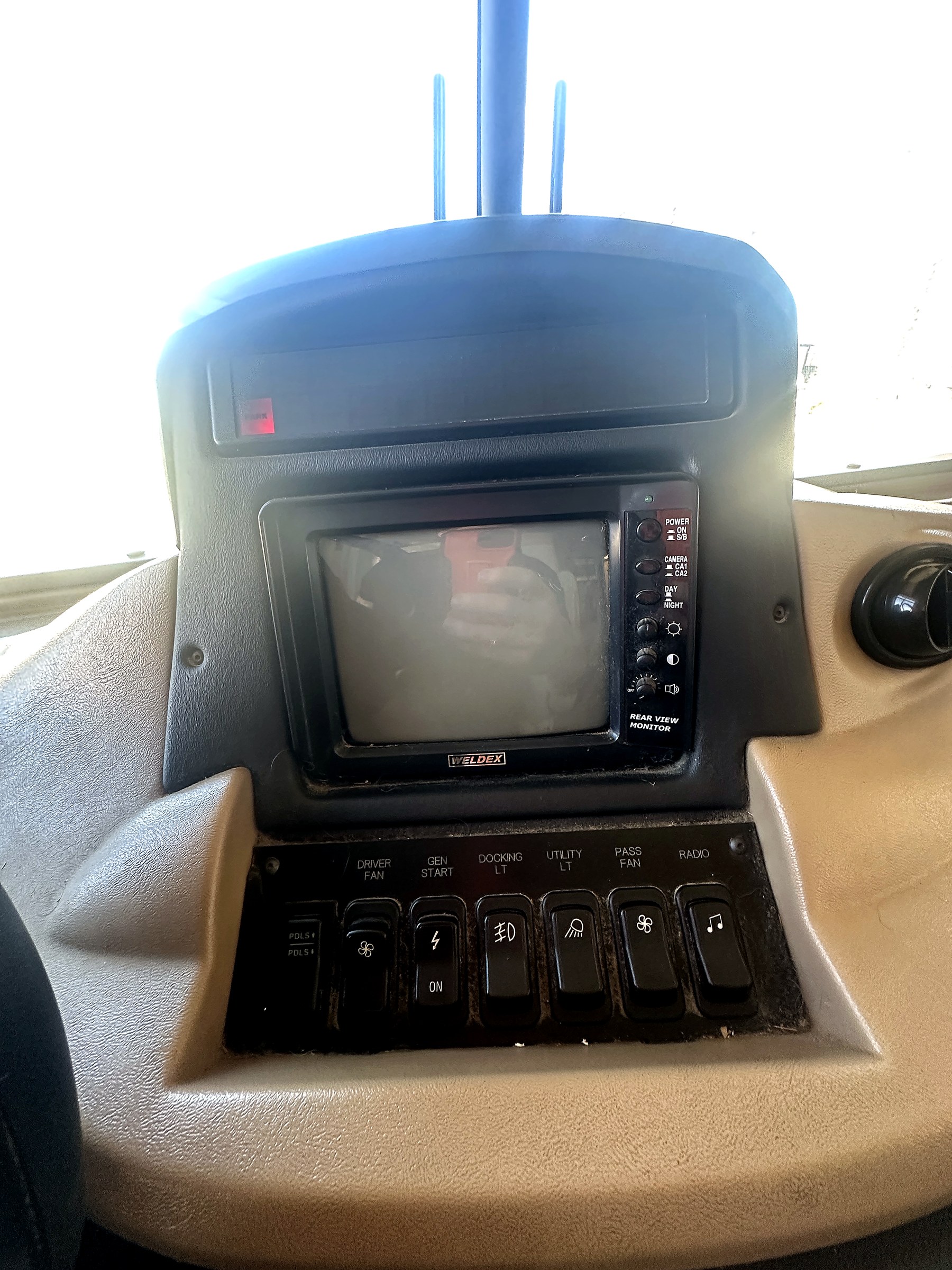 2004 Fleetwood Revolution 40C — Dashboard & Cockpit detail shot