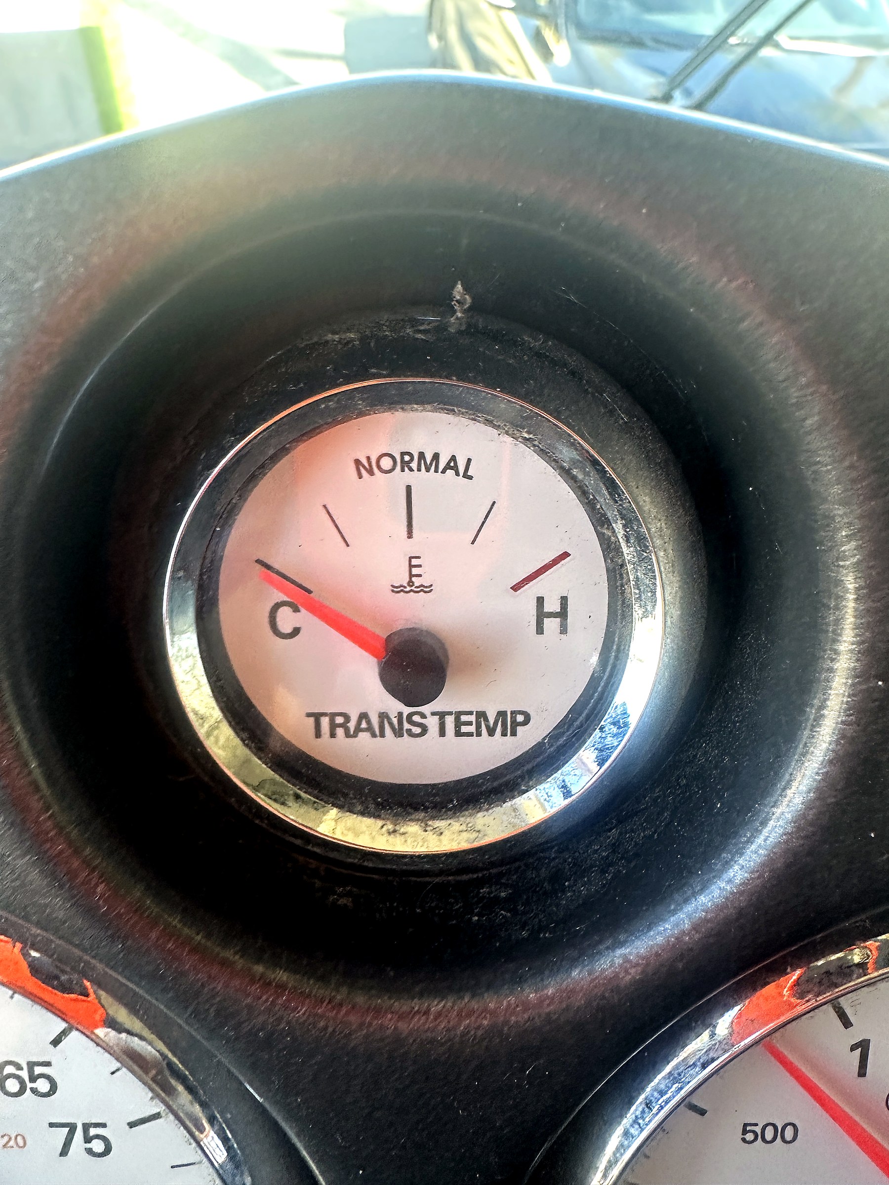2004 Fleetwood Revolution 40C — Dashboard & Cockpit detail shot
