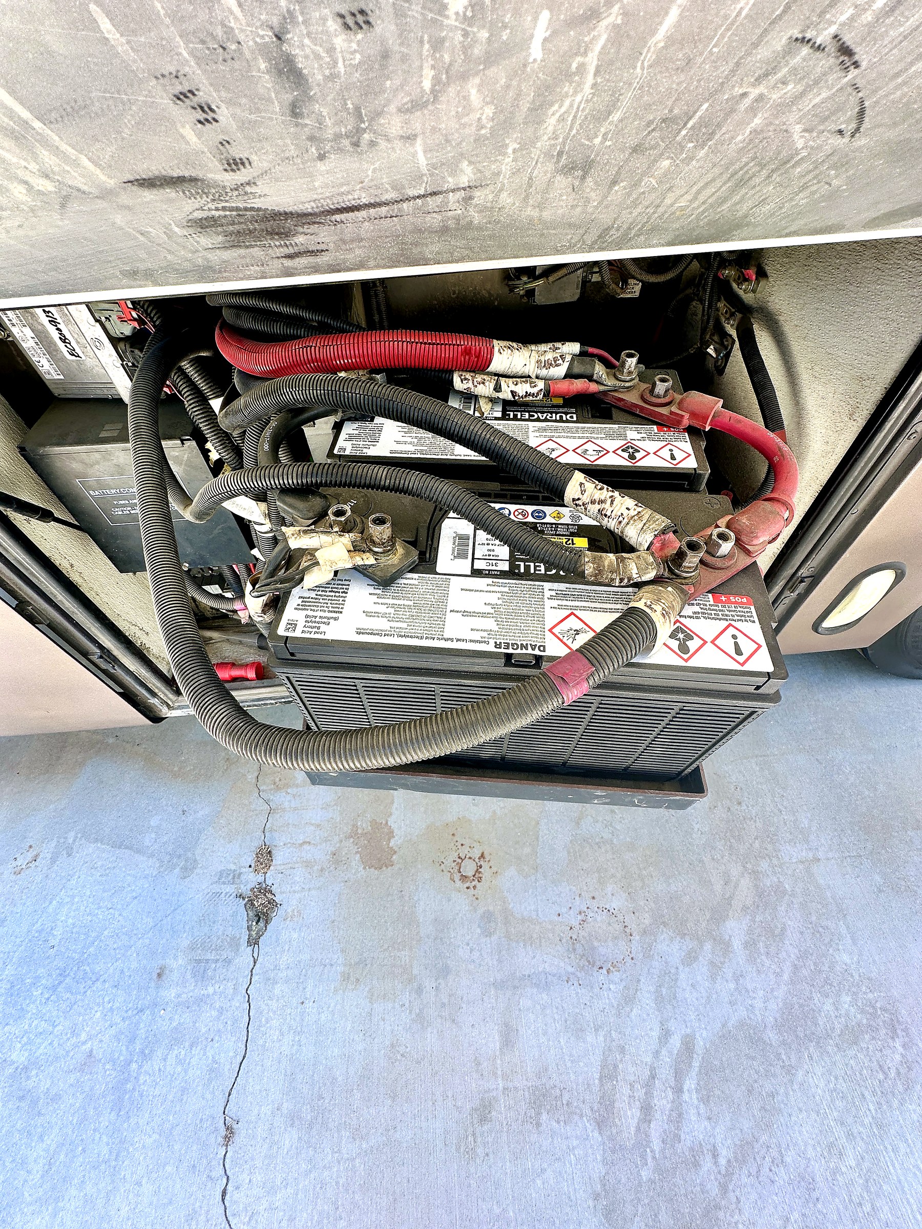 2004 Fleetwood Revolution 40C — Electrical & Fuse Panel detail shot