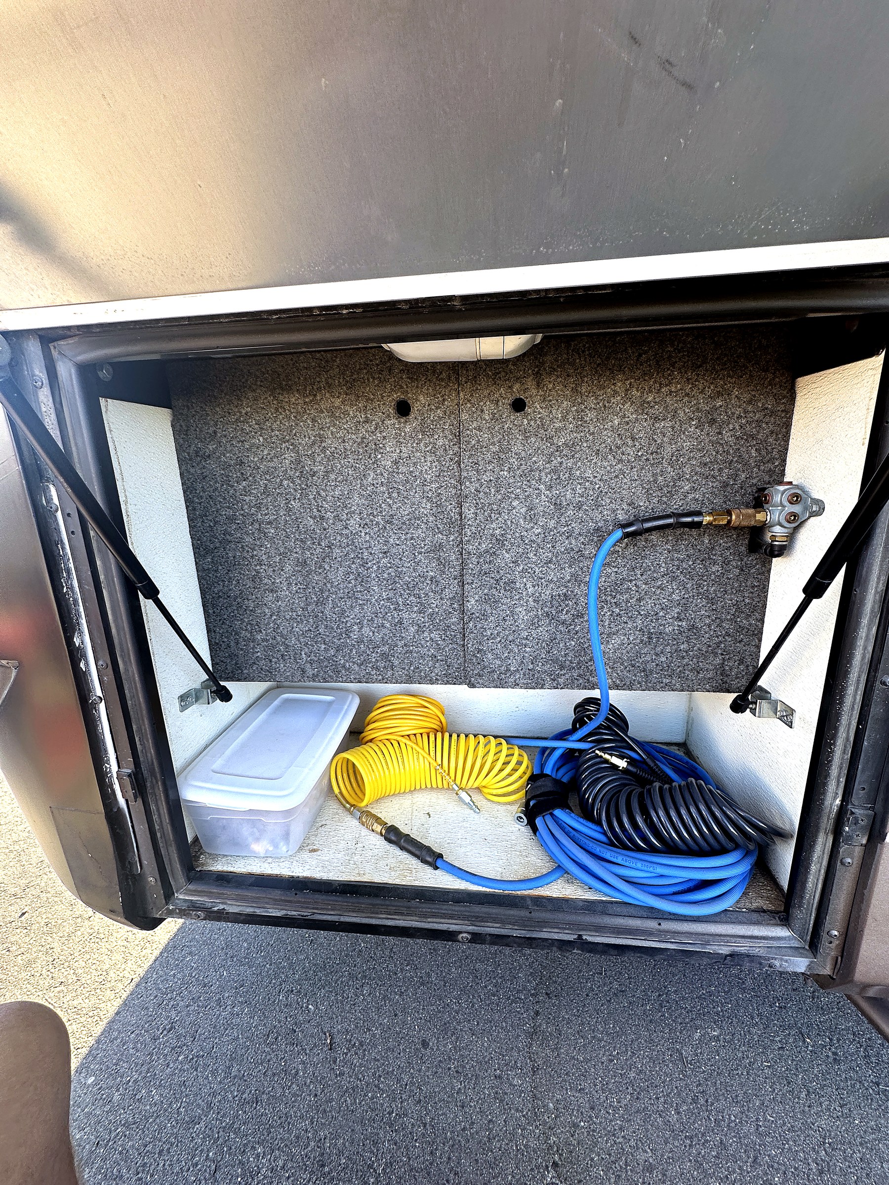 2004 Fleetwood Revolution 40C — Electrical & Fuse Panel detail shot