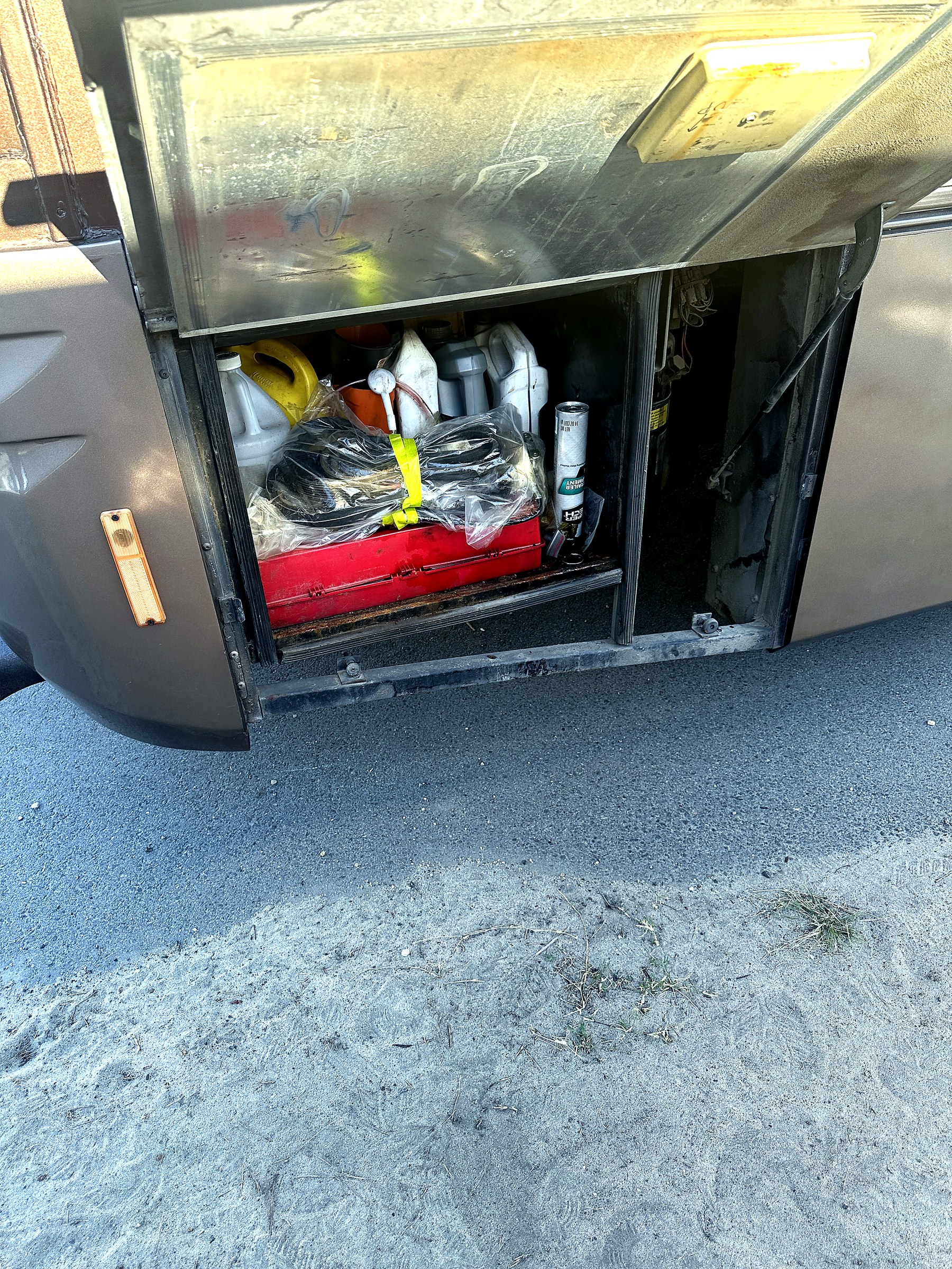2004 Fleetwood Revolution 40C — Electrical & Fuse Panel detail shot