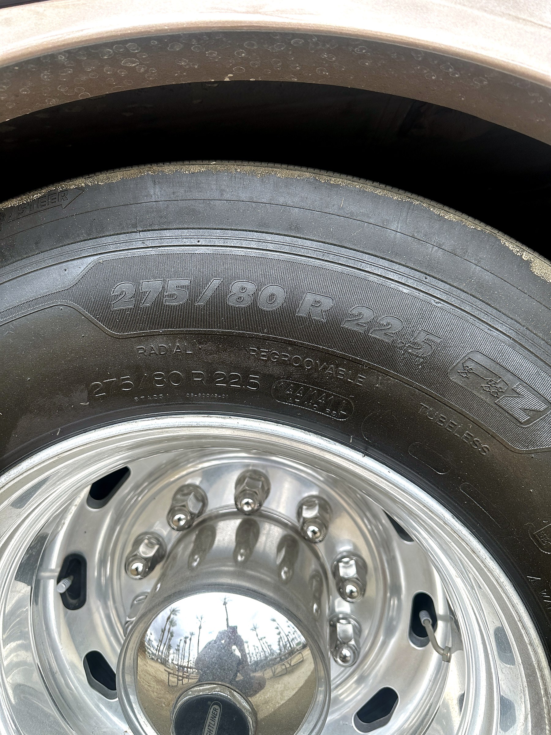 2004 Fleetwood Revolution 40C — Storage & Service Bays detail shot