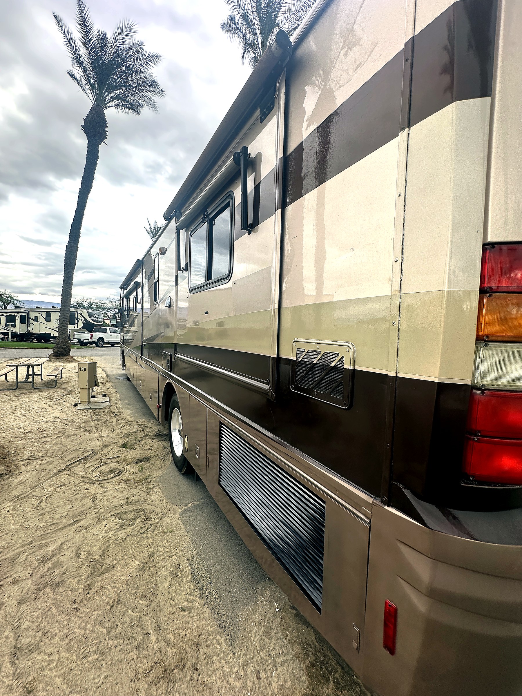 2004 Fleetwood Revolution 40C — Storage & Service Bays detail shot