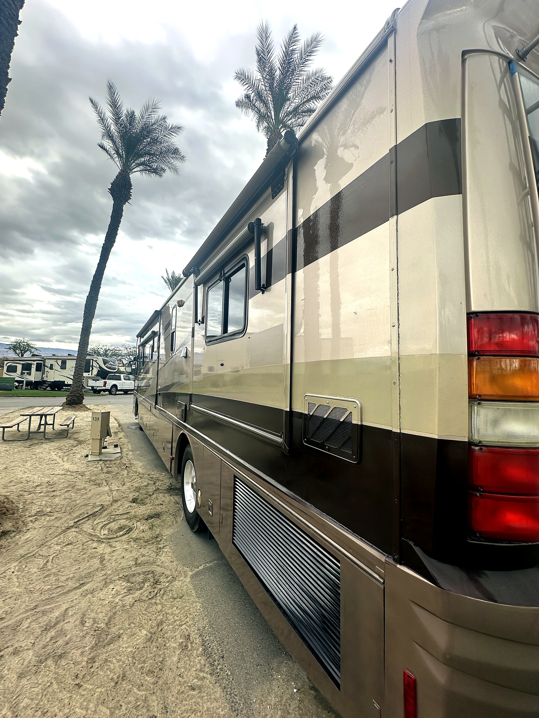 2004 Fleetwood Revolution 40C — Storage & Service Bays detail shot