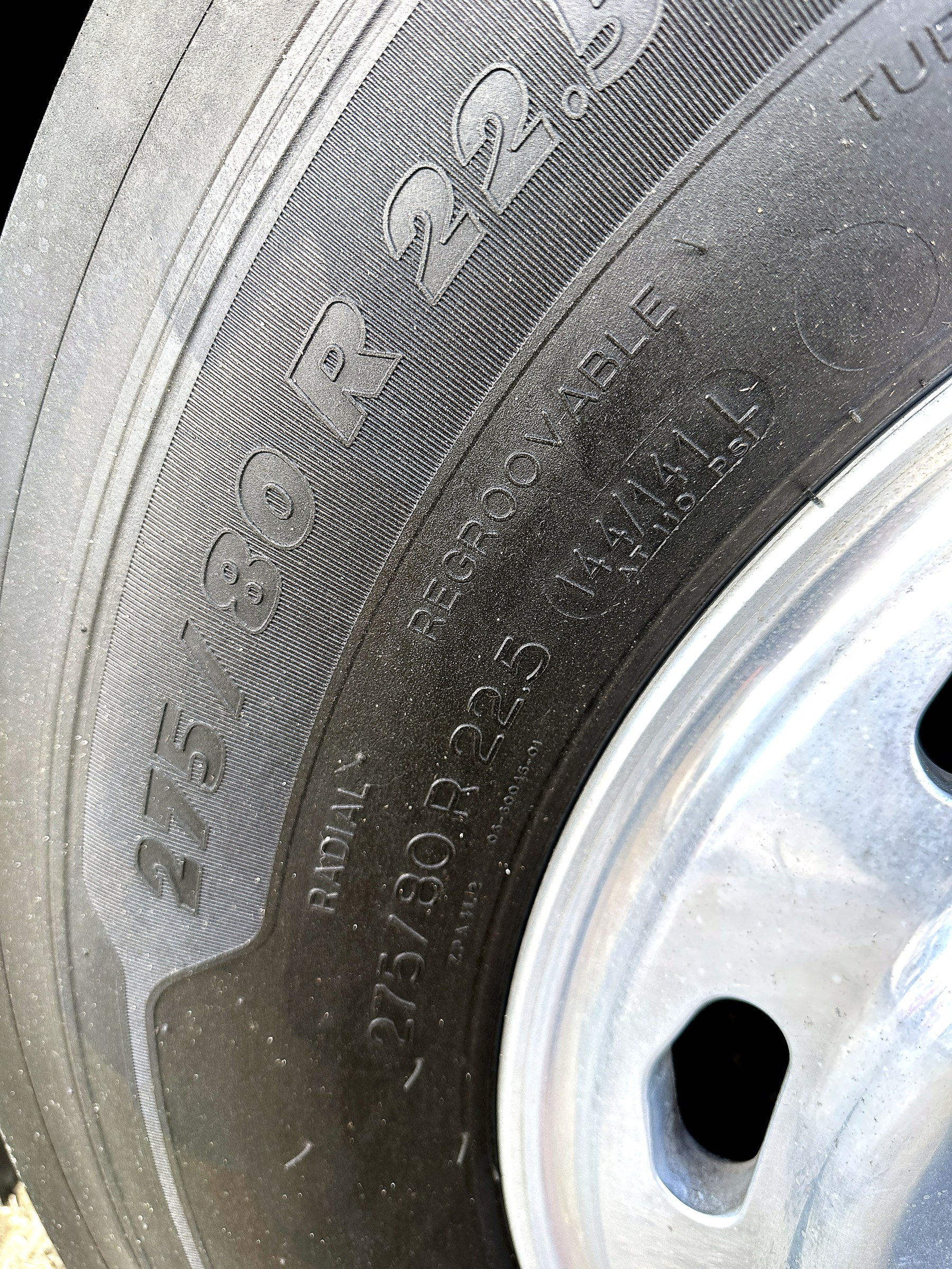2004 Fleetwood Revolution 40C — Tires & Chassis detail shot