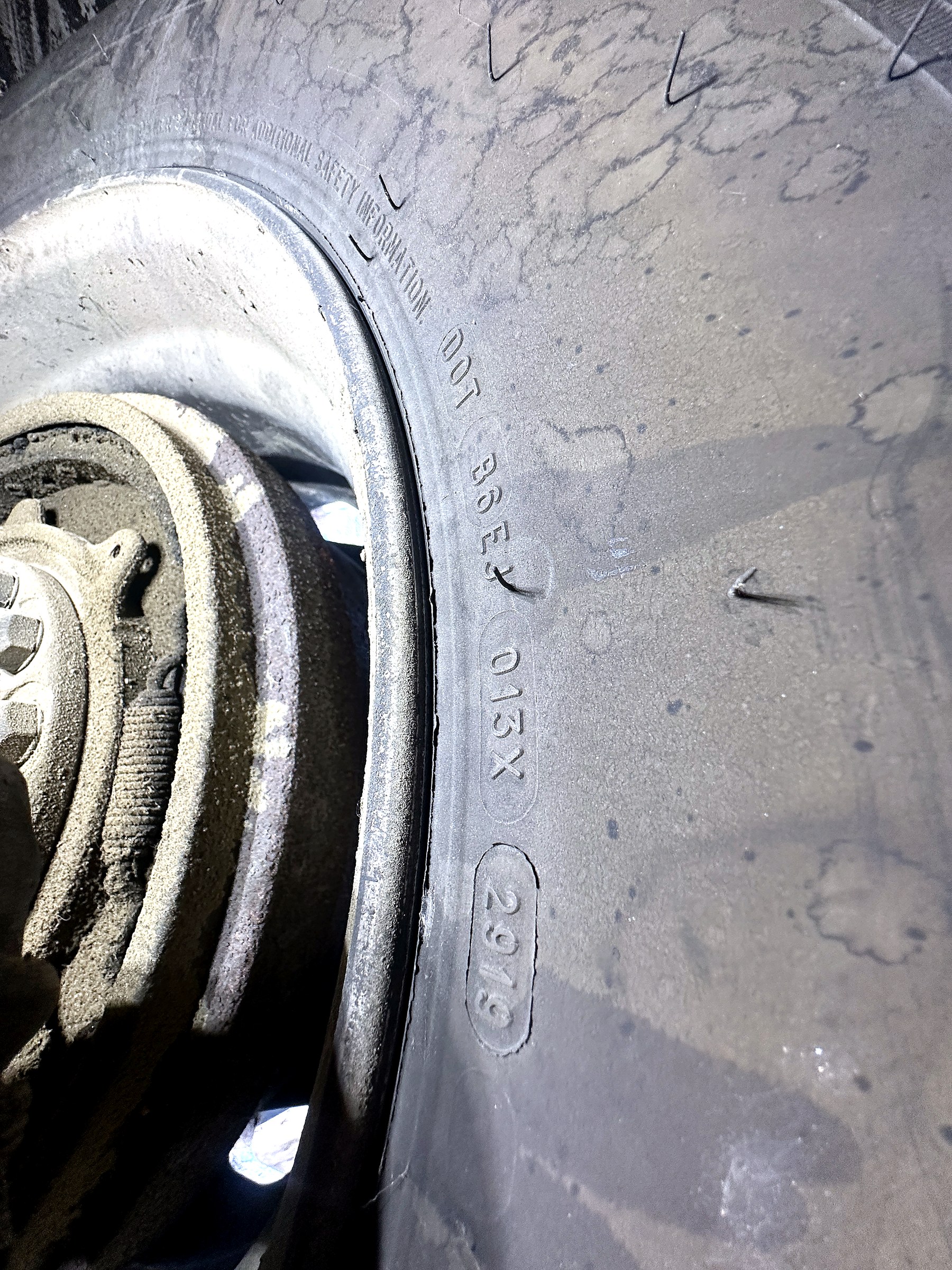 2004 Fleetwood Revolution 40C — Tires & Chassis detail shot